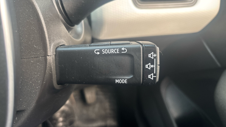 Renault Clio 1.0 TCe 90 SE Edition 5dr Petrol Hatchback